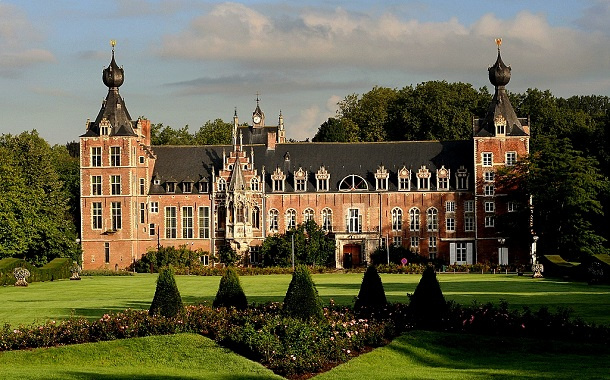 سمینار ادبیات معاصر ایران در بلژیک برگزار شد